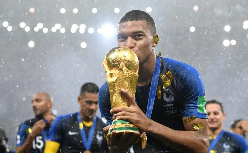 cau-thu-mbappe