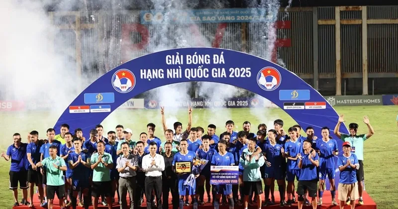 giai bong da hang nhi quoc gia